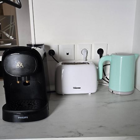 Appartement Rez De Chaussee Avec Parking Prive 올리언스 외부 사진